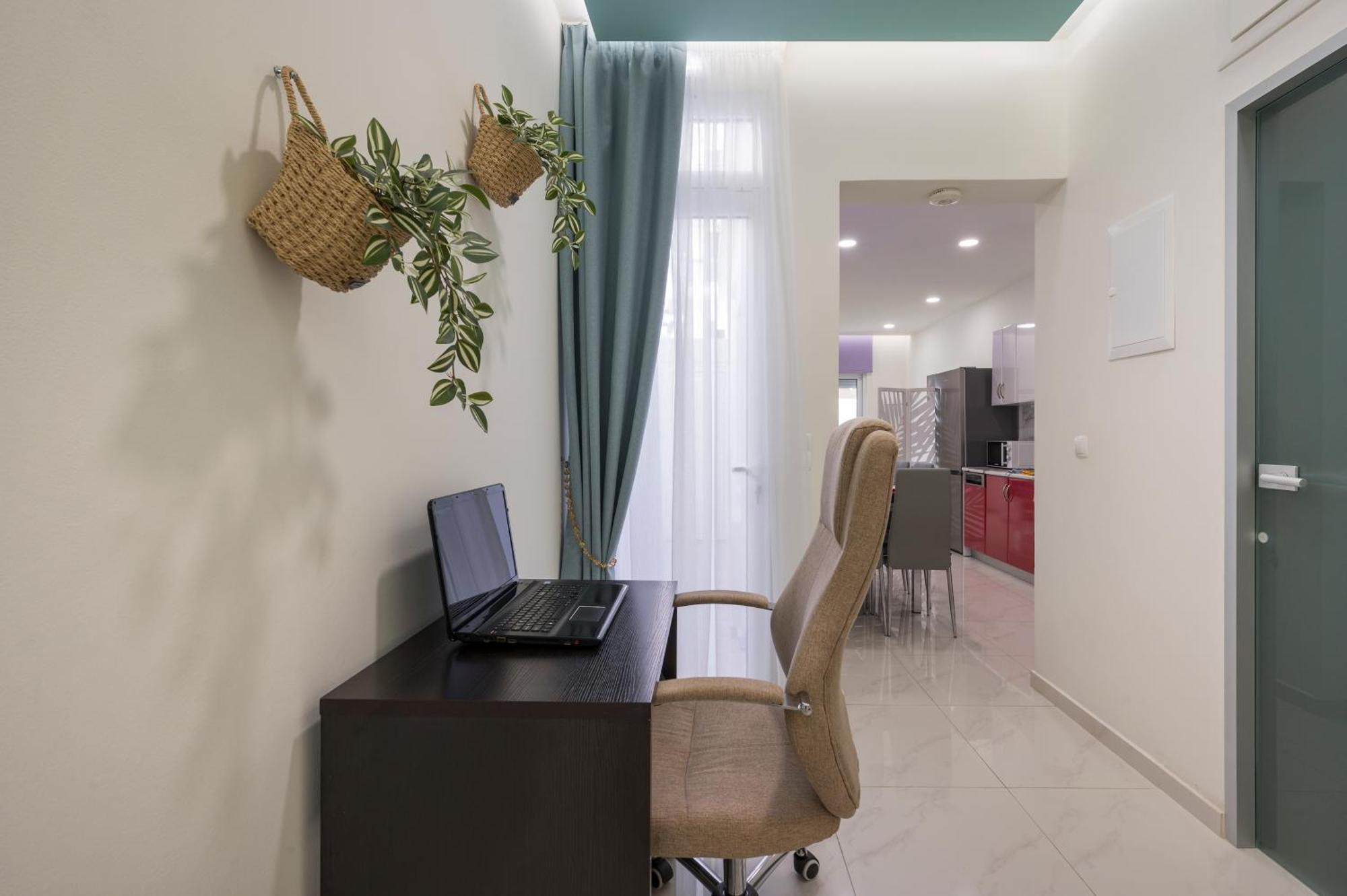 Luxury Pearl, Steps To The Appartamento