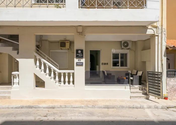 Luxury Pearl, Steps To The Beach