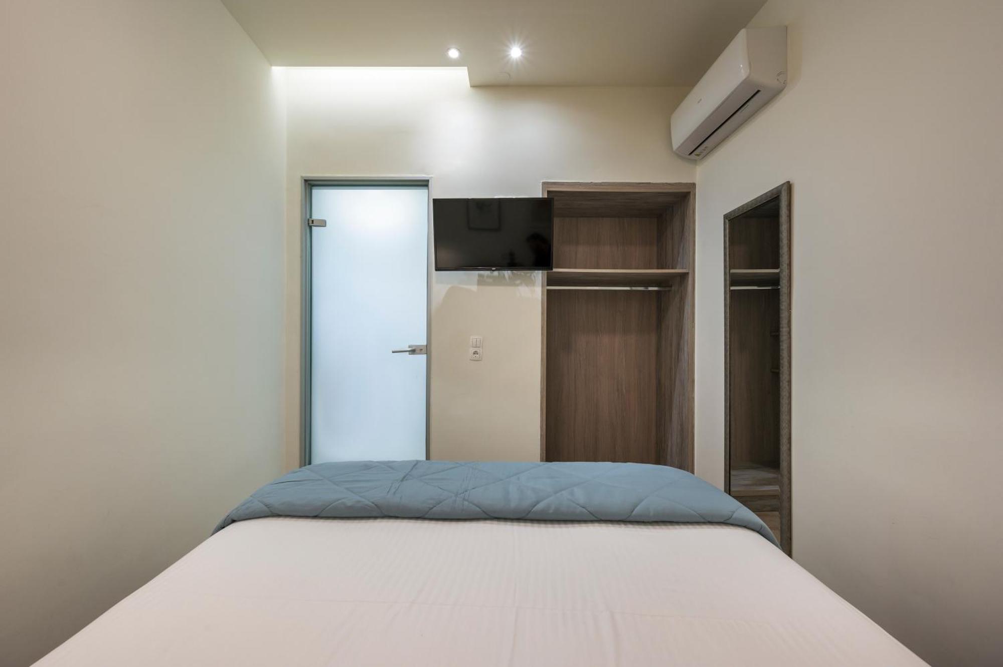 Luxury Pearl, Steps To The Apartment *
