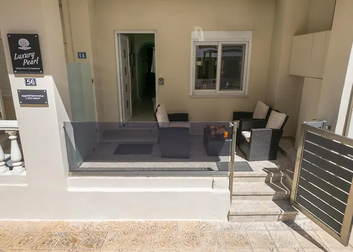Luxury Pearl, Steps To The Beach